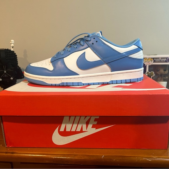 Nike Mens UNC Dunks